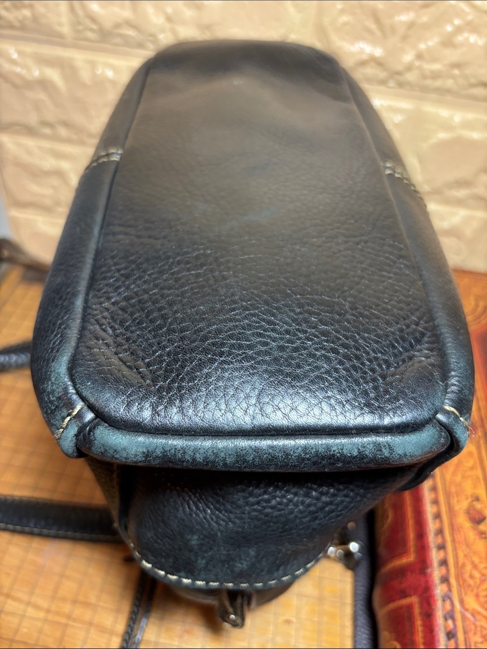Fossil Leather Bag Bright Black Pebbled Satchel w Silver w Shoulder Strap - Picture 10 of 17